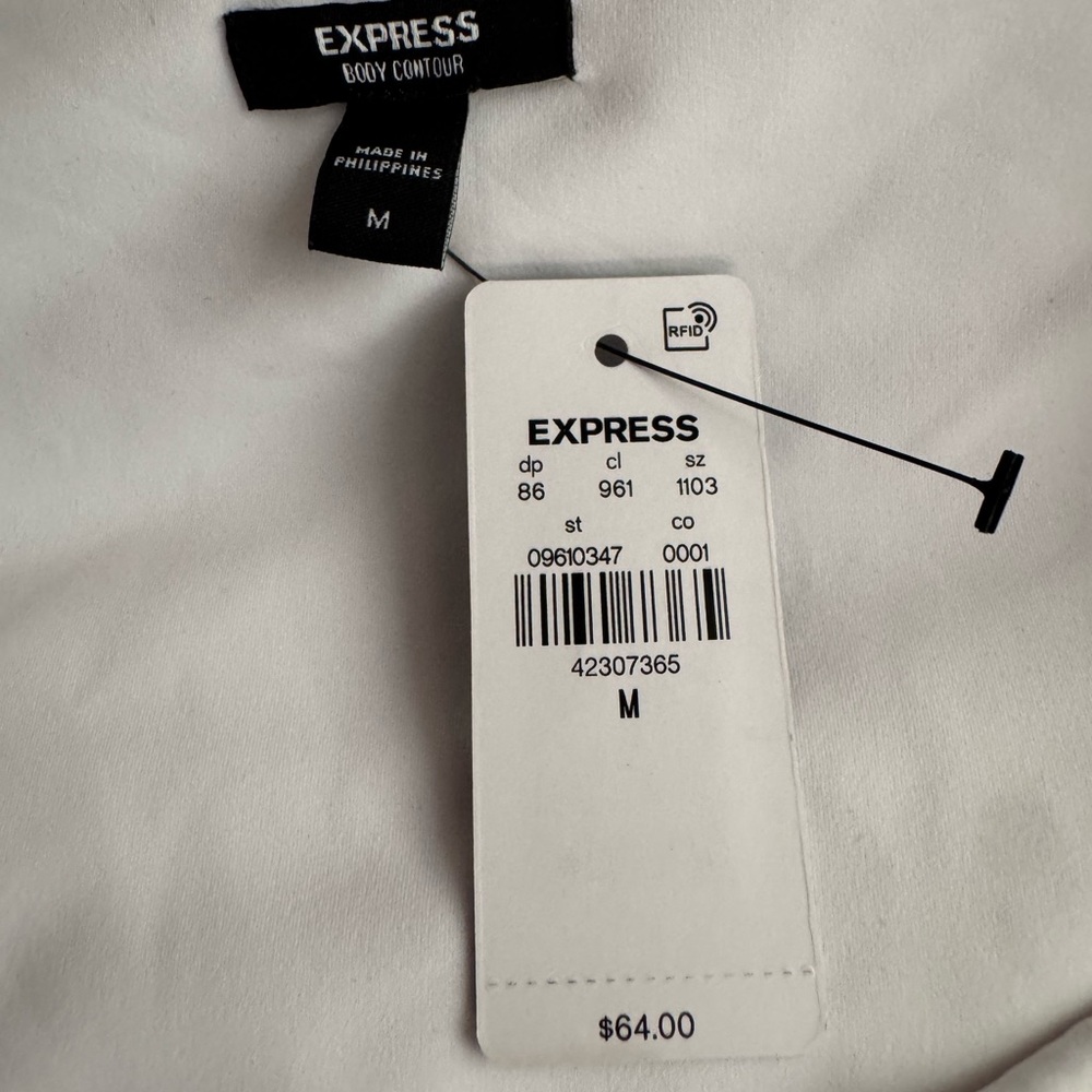 Express Body Contour top - Picture 3 of 3